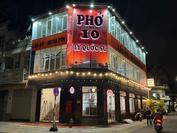 越南餐廳為什麼叫 Phở 10、Phở 24、Bánh mì 362？店名數字的三種來源